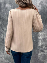 Load image into Gallery viewer, Buttoned Ribbed Puff Sleeve Top