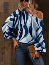 Load image into Gallery viewer, Printed Boat Neck Blouse